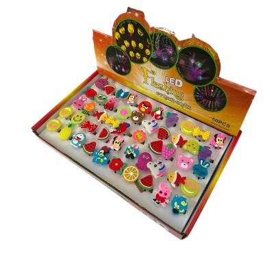 Дитяче кільце з підсвічуванням