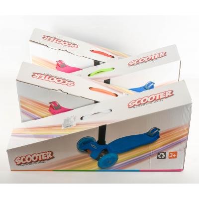 Самокат, 6 цветов, 4 кол., в кор-ке, 190223