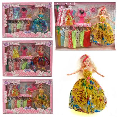 Лялька з нарядами, 29 см, мікс видів, в кор-ці, 538D2 Лялька з нарядами, 29 см, мікс видів, в кор-ці, 538D2