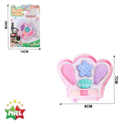 Косметика тіні, пензлик, на листі