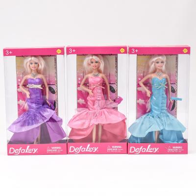 Кукла, DEFA 8240