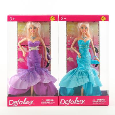 Кукла, DEFA 8240